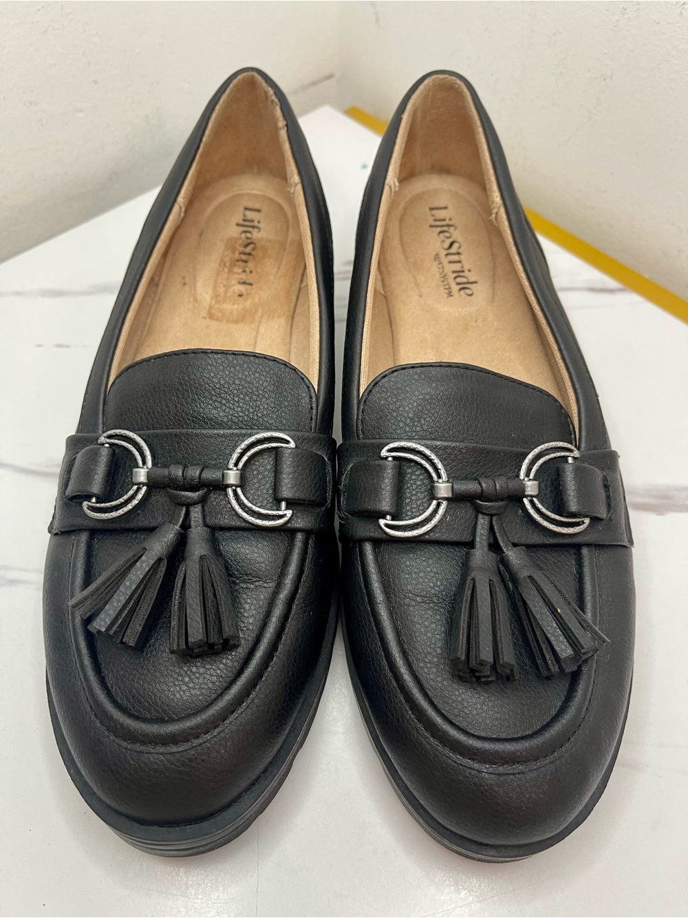 Life Stride Black Tassel Loafers with Silver Hardware Size 8M - Picture 3 of 10
